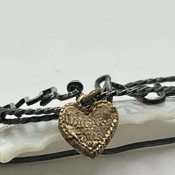 Vintage “Mother” Niagara Falls Brooch – Wire Script on Mother of Pearl - Picture 2 of 5